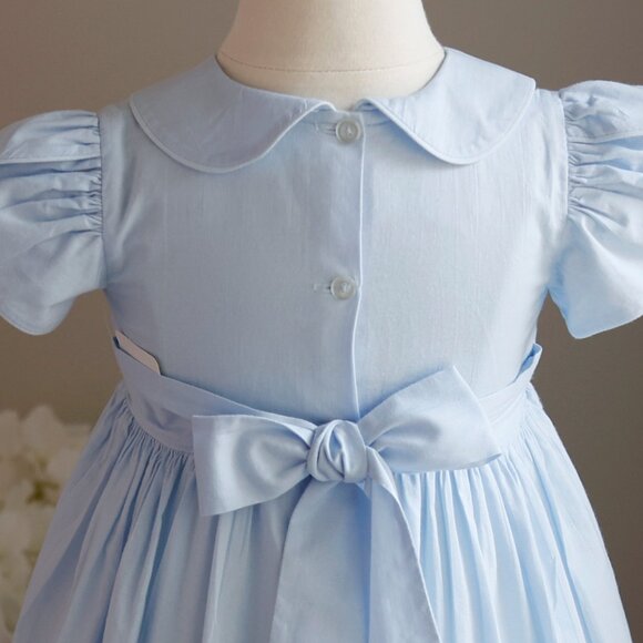 Strasburg Dress Blue Smocked Hand Embroidery 24 Month/2T - Picture 4 of 4